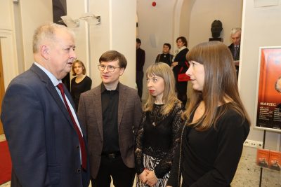 647135932_1230494362564205_8161774346128216278_n